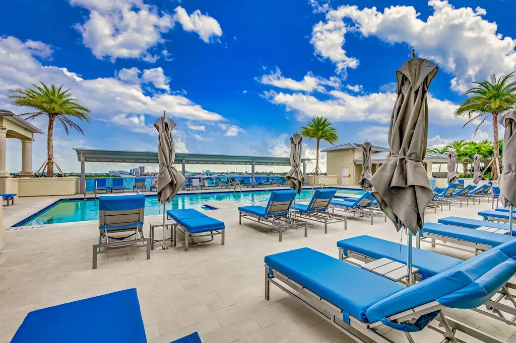 2650 Lake Shore Drive Riviera Beach FL 33404