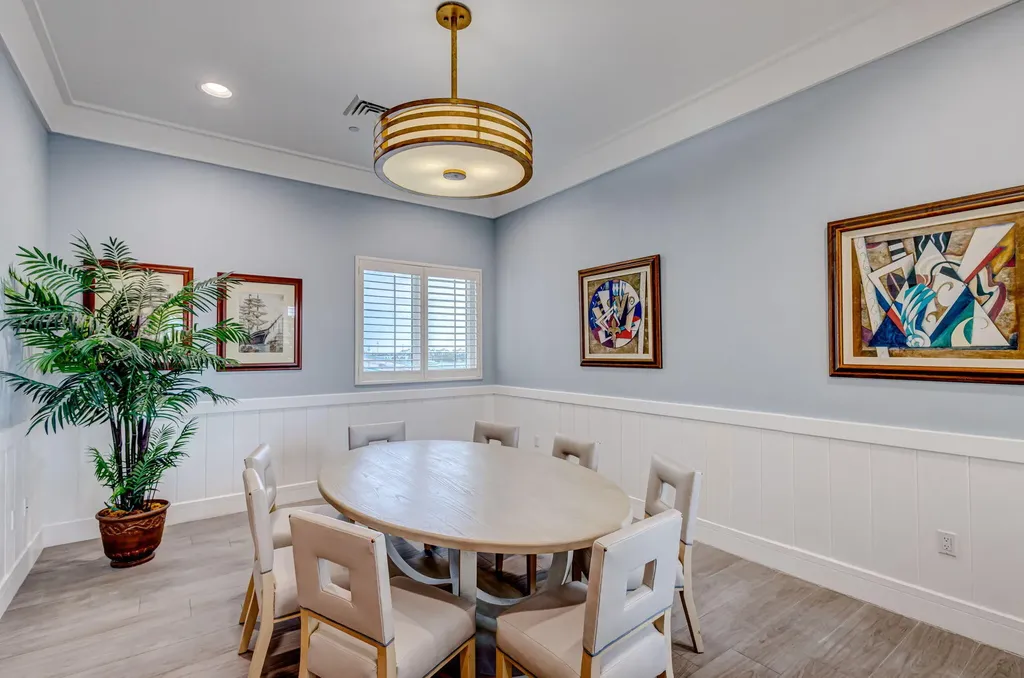 2650 Lake Shore Drive Riviera Beach FL 33404