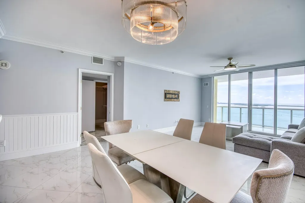 2650 Lake Shore Drive Riviera Beach FL 33404