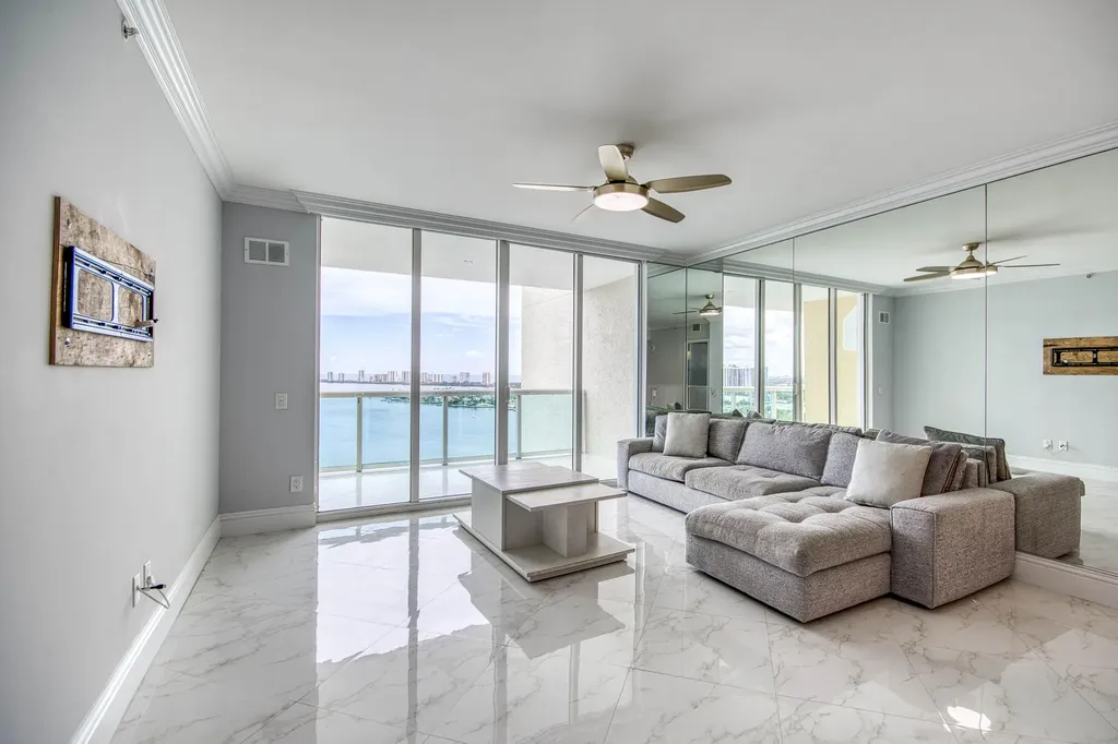 2650 Lake Shore Drive Riviera Beach FL 33404