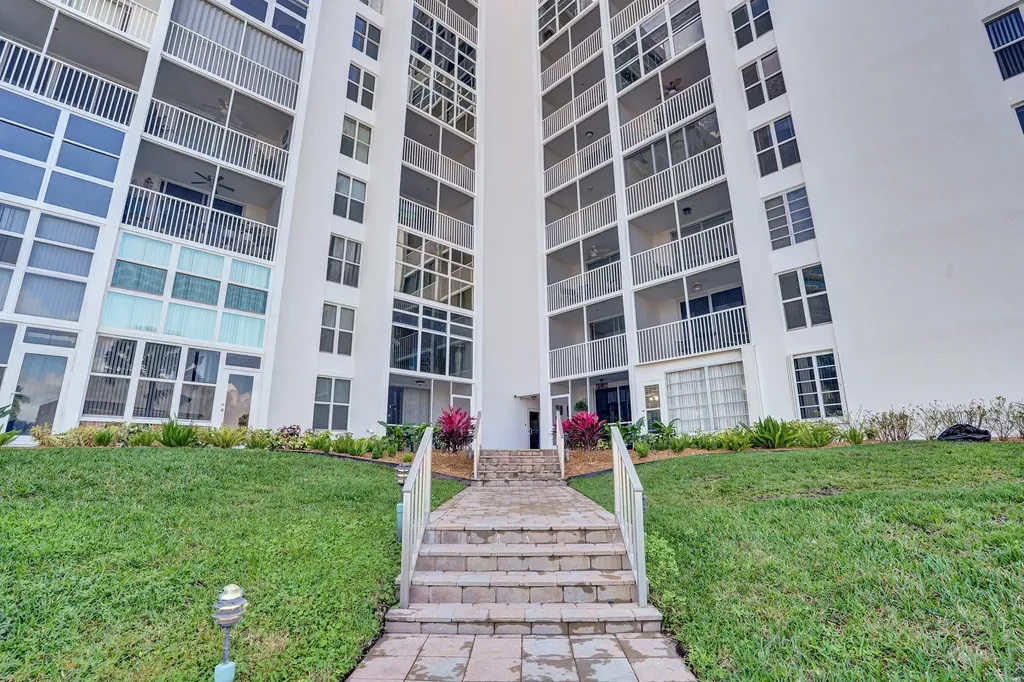 1391 S Ocean Boulevard Pompano Beach FL 33062