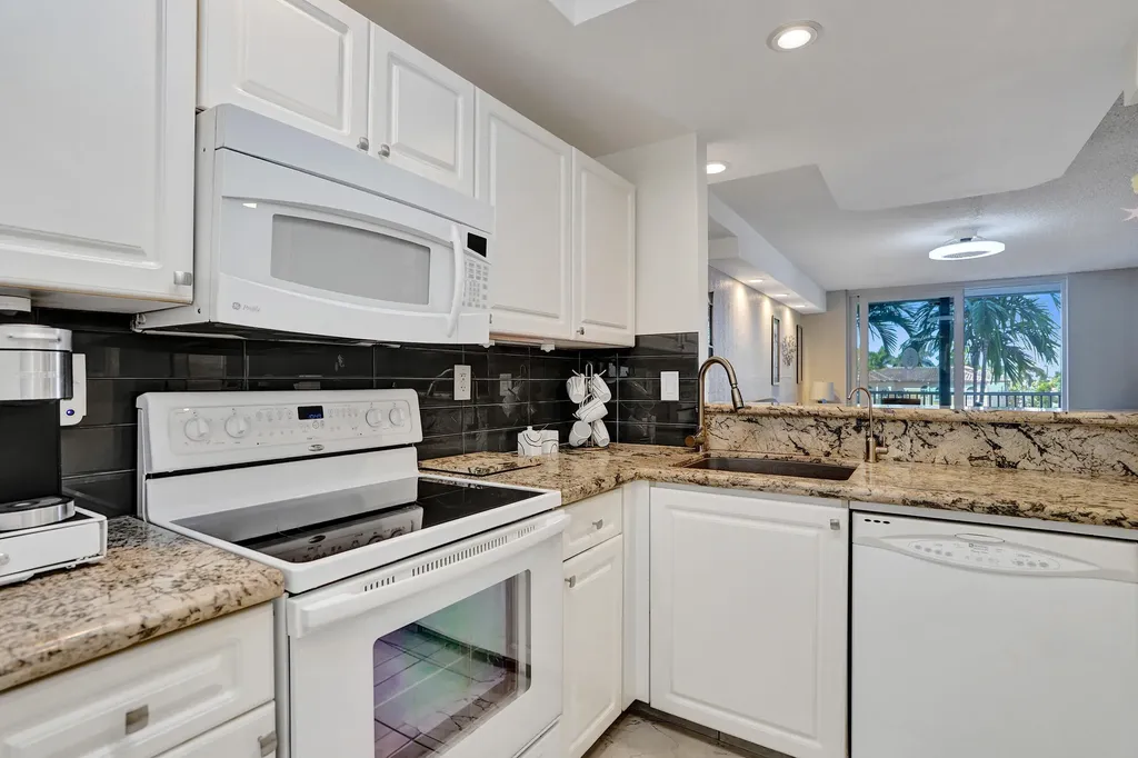 1391 S Ocean Boulevard Pompano Beach FL 33062