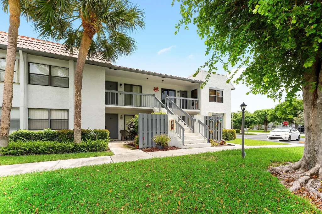 105 Tropic Isle Drive Delray Beach FL 33483