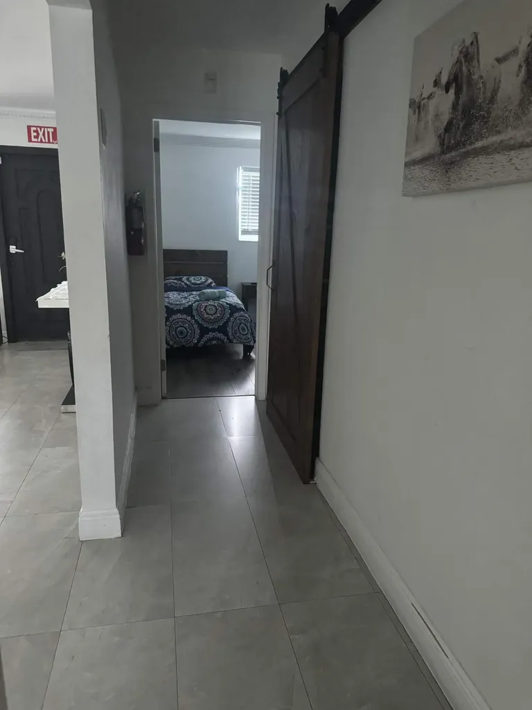 5424 Garfield Street Hollywood FL 33021