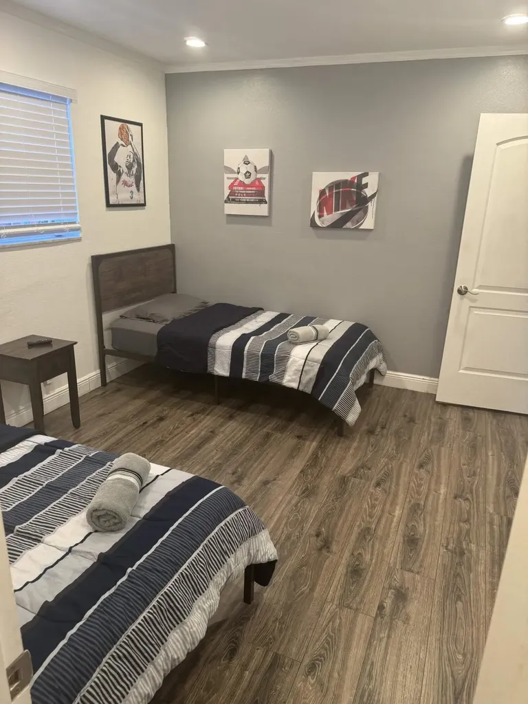 5424 Garfield Street Hollywood FL 33021
