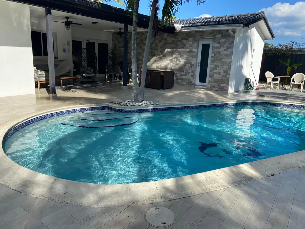 5424 Garfield Street Hollywood FL 33021