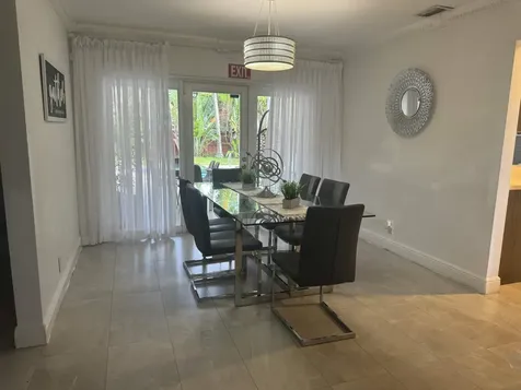 5424 Garfield Street Hollywood FL 33021