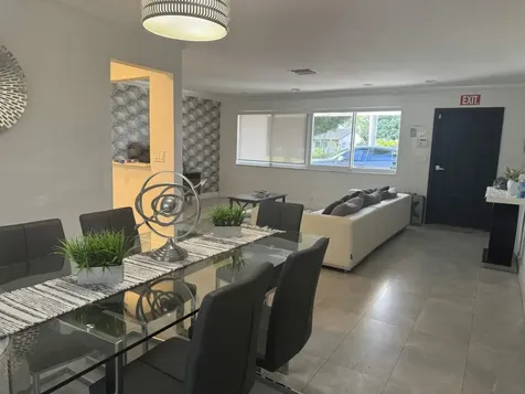 5424 Garfield Street Hollywood FL 33021