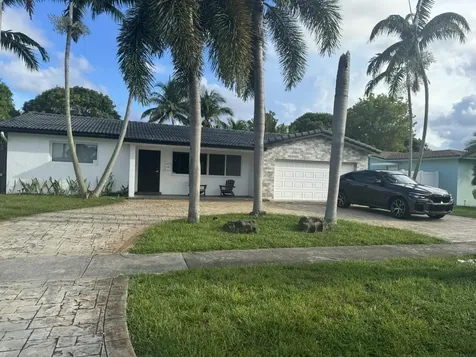 5424 Garfield Street Hollywood FL 33021