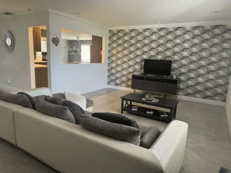 5424 Garfield Street Hollywood FL 33021
