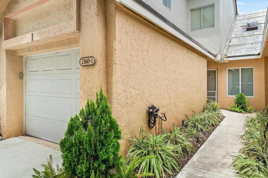 23140 Island View Boca Raton FL 33433