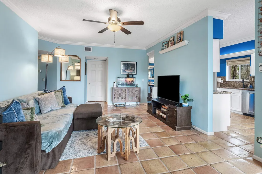23140 Island View Boca Raton FL 33433