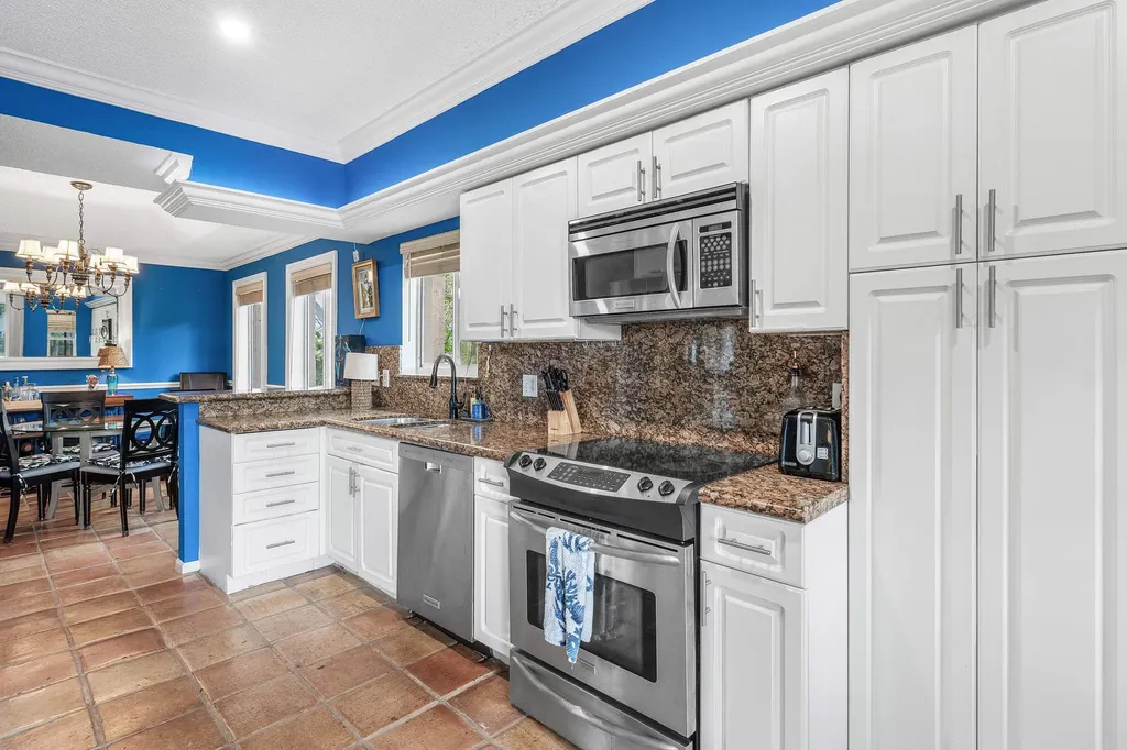 23140 Island View Boca Raton FL 33433