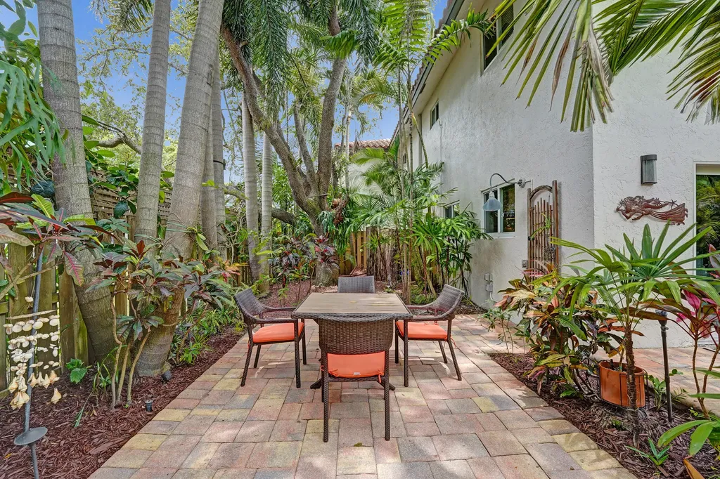 620 NE 9th Avenue Fort Lauderdale FL 33304