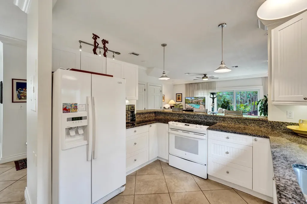 620 NE 9th Avenue Fort Lauderdale FL 33304