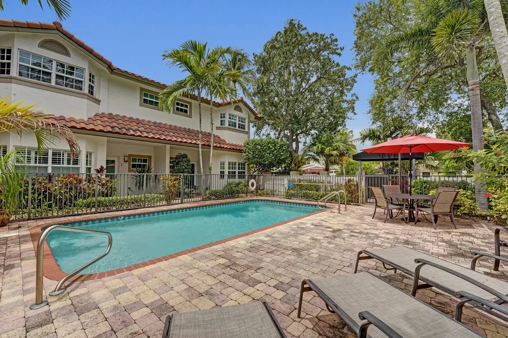 620 NE 9th Avenue Fort Lauderdale FL 33304
