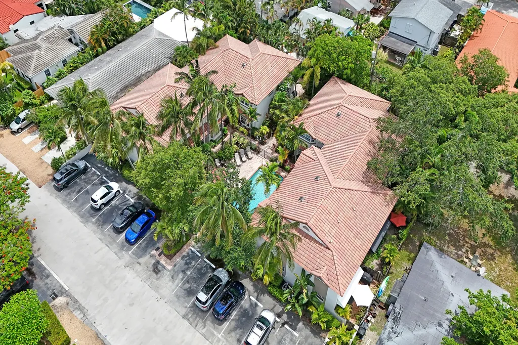 620 NE 9th Avenue Fort Lauderdale FL 33304