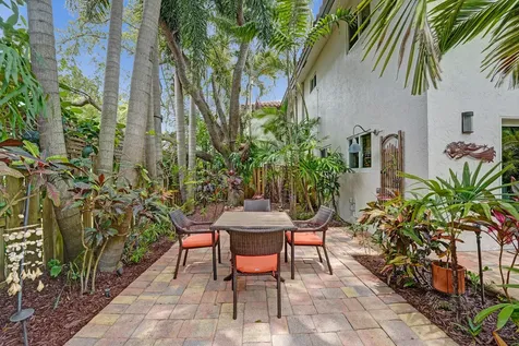 620 NE 9th Avenue Fort Lauderdale FL 33304