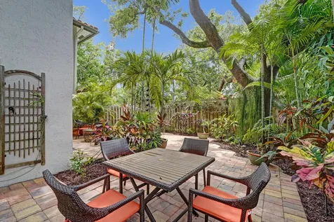 620 NE 9th Avenue Fort Lauderdale FL 33304
