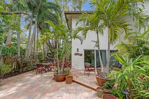 620 NE 9th Avenue Fort Lauderdale FL 33304