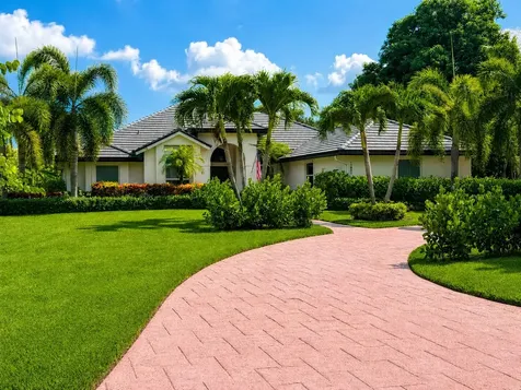 11850 Stonehaven Way Palm Beach Gardens FL 33412