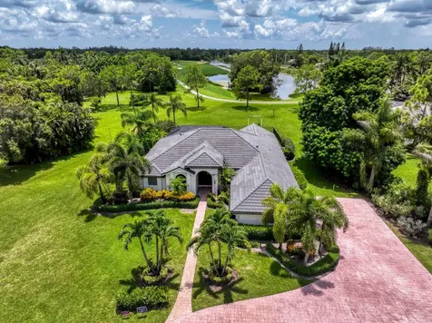 11850 Stonehaven Way Palm Beach Gardens FL 33412