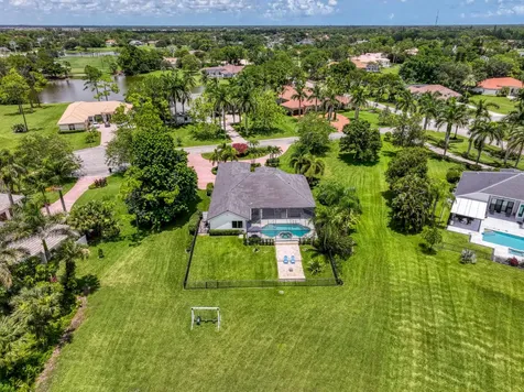11850 Stonehaven Way Palm Beach Gardens FL 33412