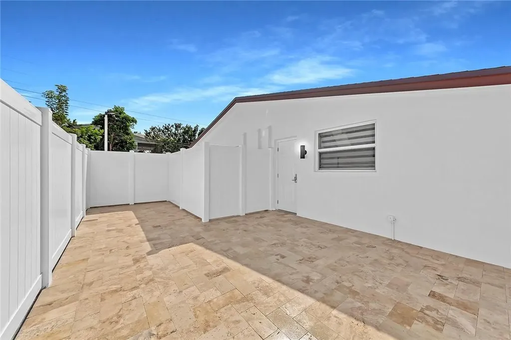 5122 NE 19th Avenue Fort Lauderdale FL 33308