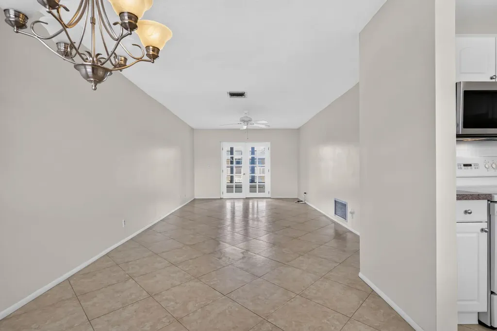 2182 NE 1st Way Boynton Beach FL 33435