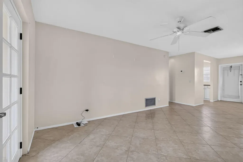 2182 NE 1st Way Boynton Beach FL 33435