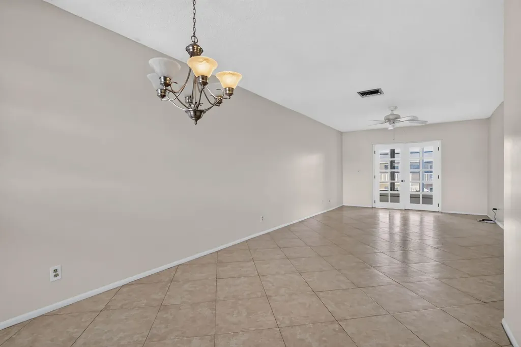 2182 NE 1st Way Boynton Beach FL 33435