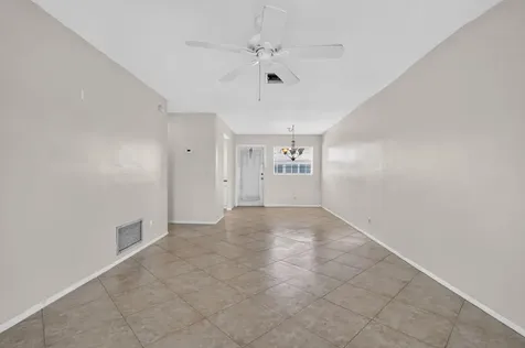 2182 NE 1st Way Boynton Beach FL 33435