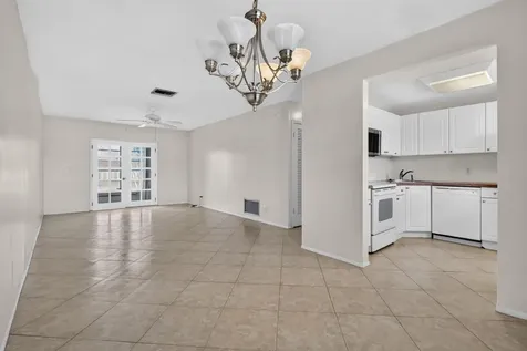 2182 NE 1st Way Boynton Beach FL 33435