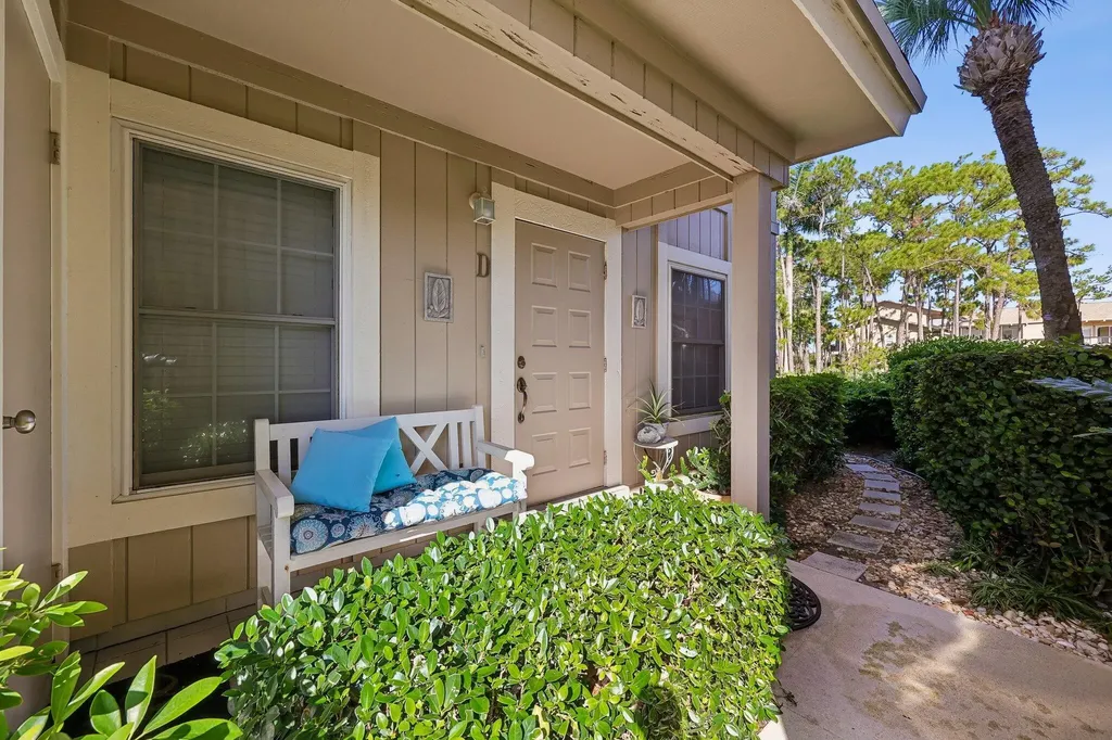 9240 SE Riverfront Jupiter FL 33469