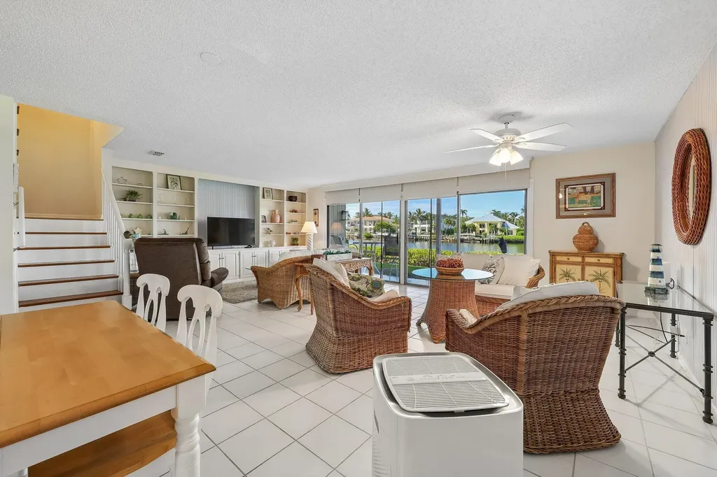 9240 SE Riverfront Jupiter FL 33469
