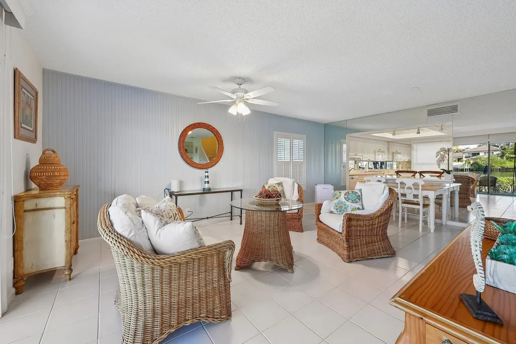 9240 SE Riverfront Jupiter FL 33469