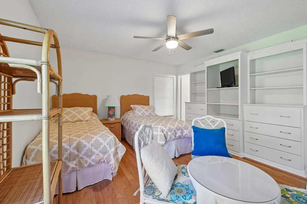 9240 SE Riverfront Jupiter FL 33469