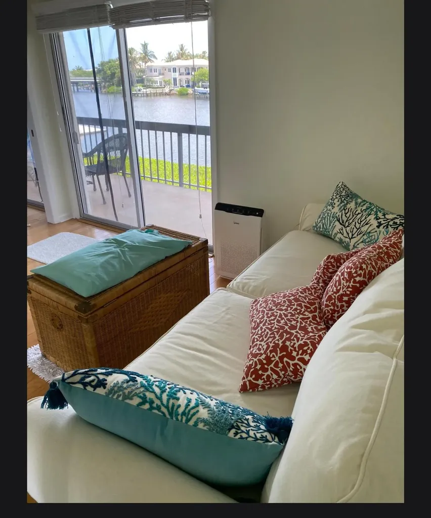 9240 SE Riverfront Jupiter FL 33469