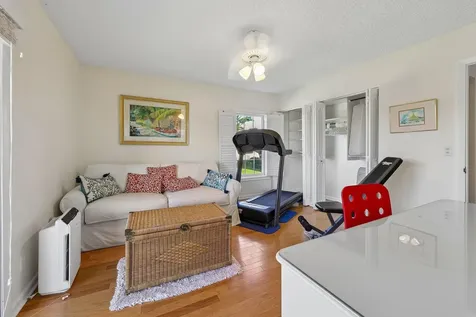 9240 SE Riverfront Jupiter FL 33469