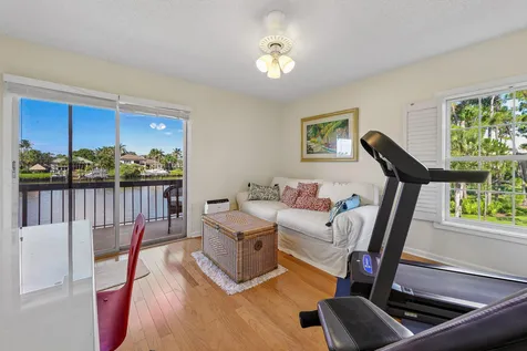 9240 SE Riverfront Jupiter FL 33469