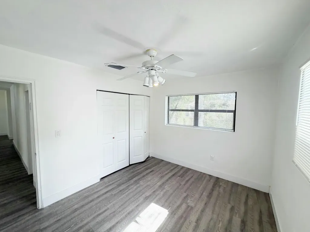 1135 NW 127th Street North Miami FL 33168