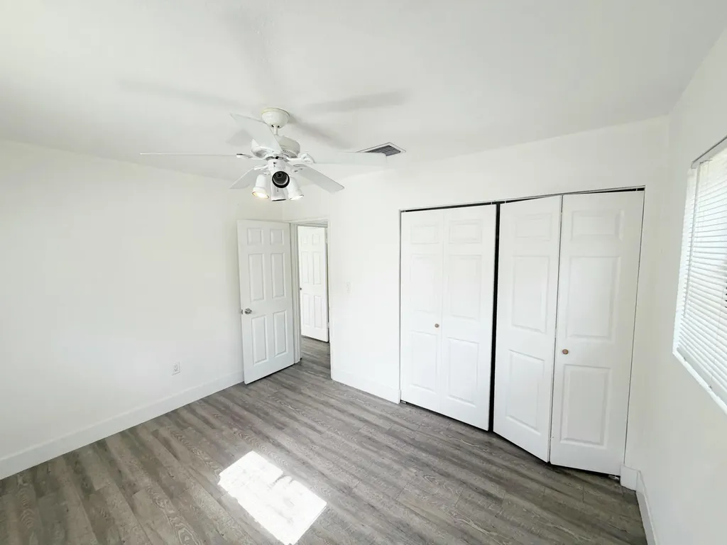1135 NW 127th Street North Miami FL 33168