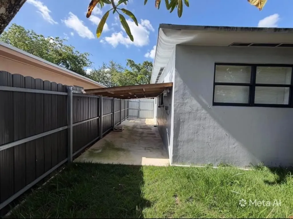 1135 NW 127th Street North Miami FL 33168