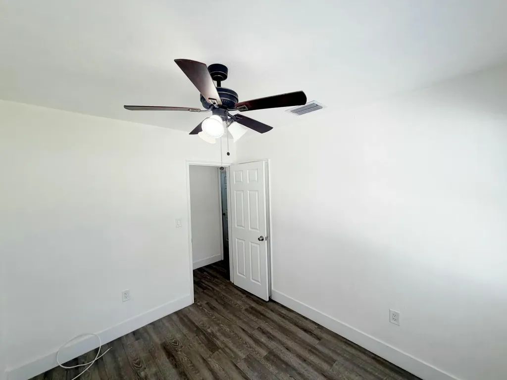 1135 NW 127th Street North Miami FL 33168