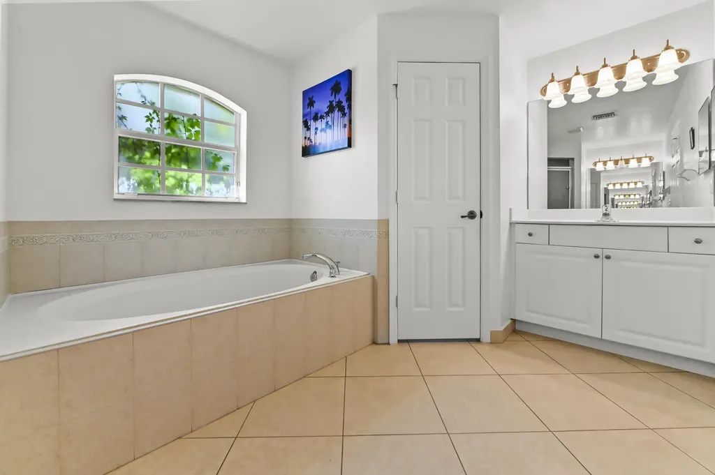 6178 NW Duke Circle Port St Lucie FL 34983