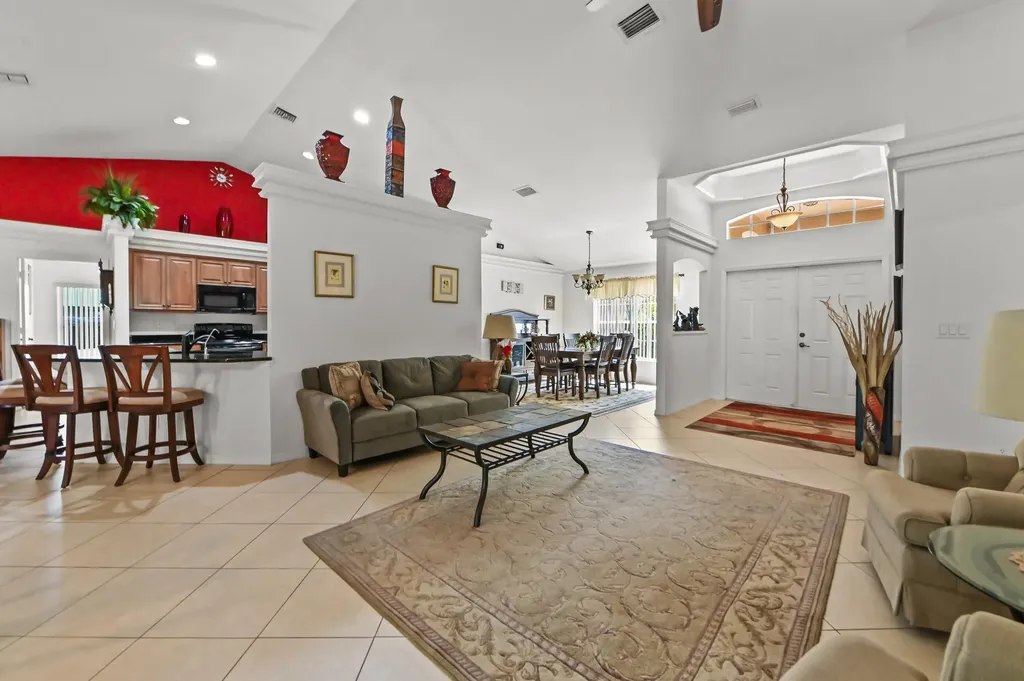 6178 NW Duke Circle Port St Lucie FL 34983