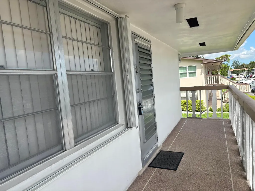 25 Kent B West Palm Beach FL 33417