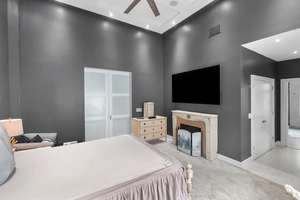 2550 NW 52nd Street Boca Raton FL 33496