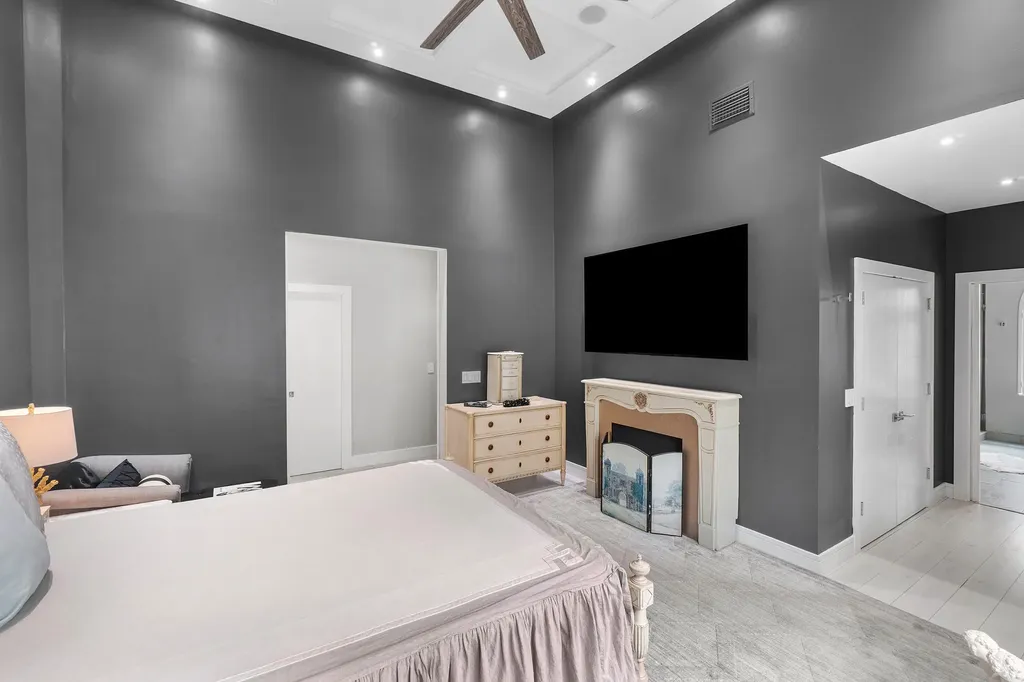 2550 NW 52nd Street Boca Raton FL 33496
