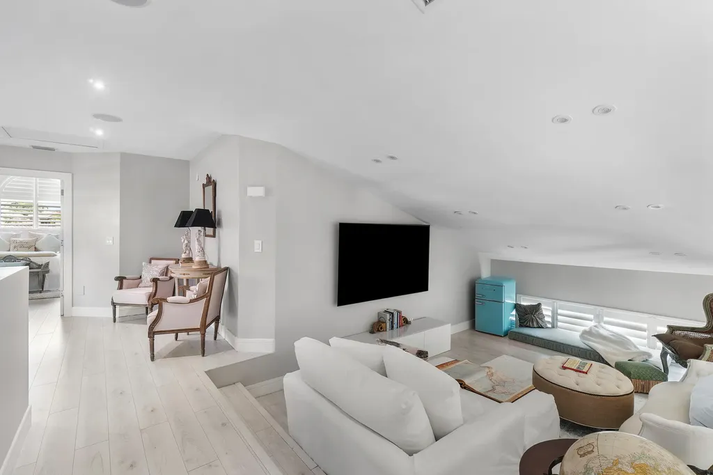 2550 NW 52nd Street Boca Raton FL 33496
